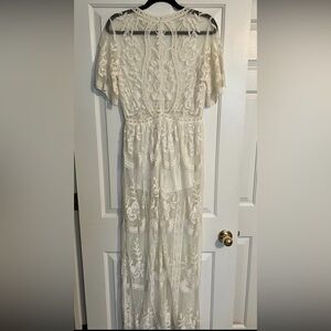 Honey Punch Floral Lace Maxi Dress in Cream